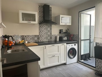 SE VENDE PISO REFORMADO CON BALCÓN EN O PONTO - Narón