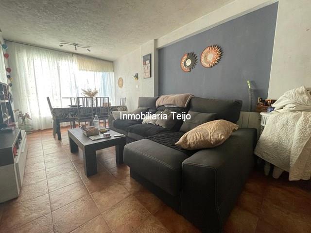 SE VENDE PISO REFORMADO DE 4 DORMITORIOS CON ASCENSOR EN CARANZA - Ferrol