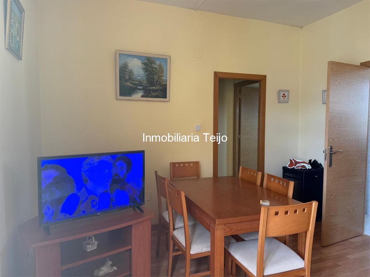 Foto 2 SE VENDE PISO REFORMADO EN VIVIENDAS DE BAZAN