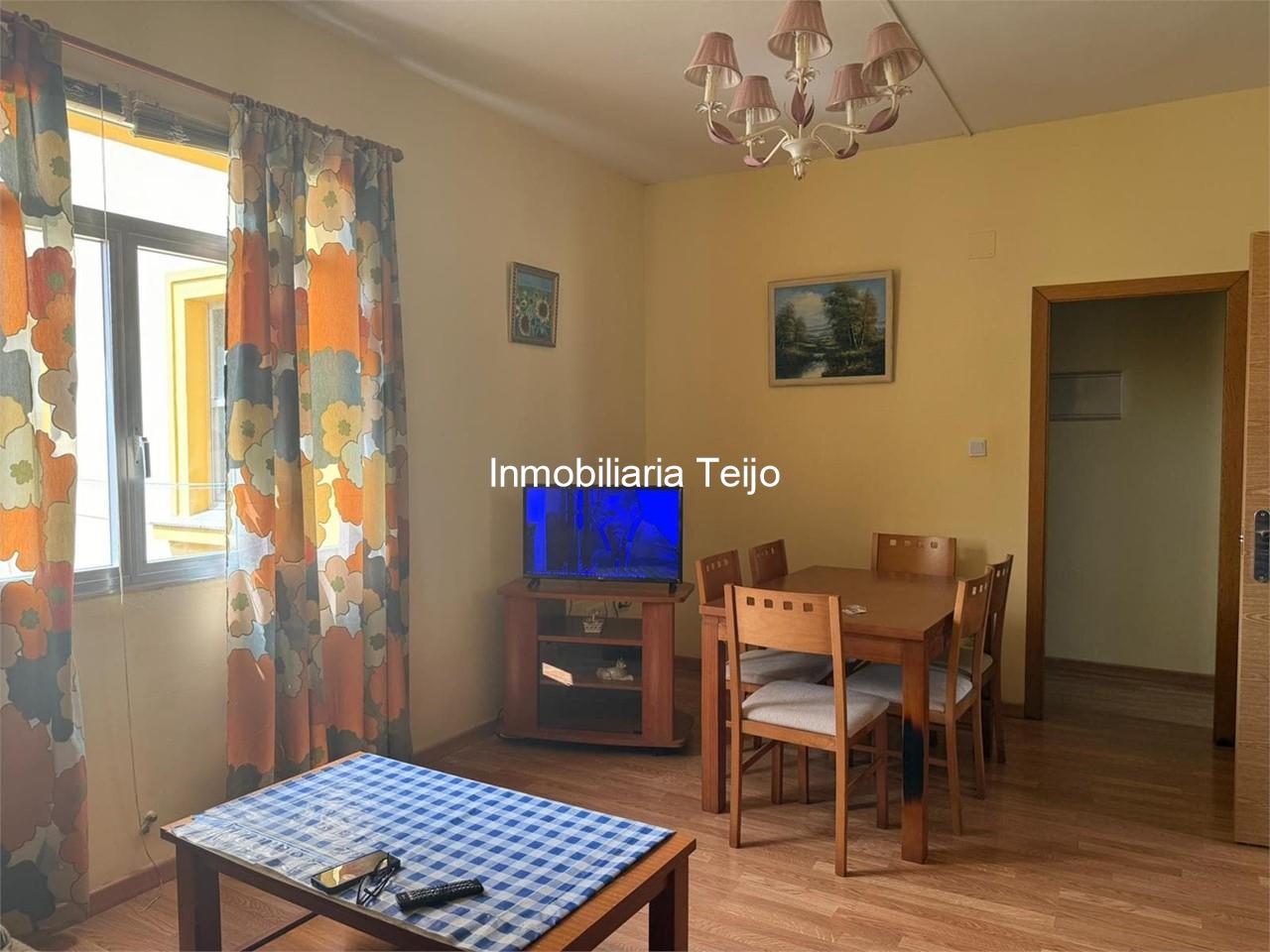 Foto 3 SE VENDE PISO REFORMADO EN VIVIENDAS DE BAZAN