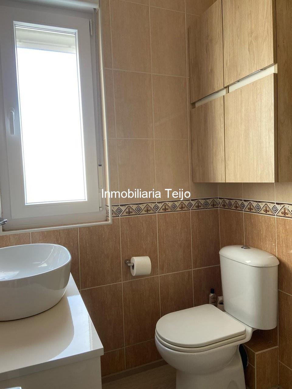 Foto 16 SE VENDE PISO REFORMADO Y AMUEBLADO EN LA PUERTA DE NEIRA (CATABOIS)