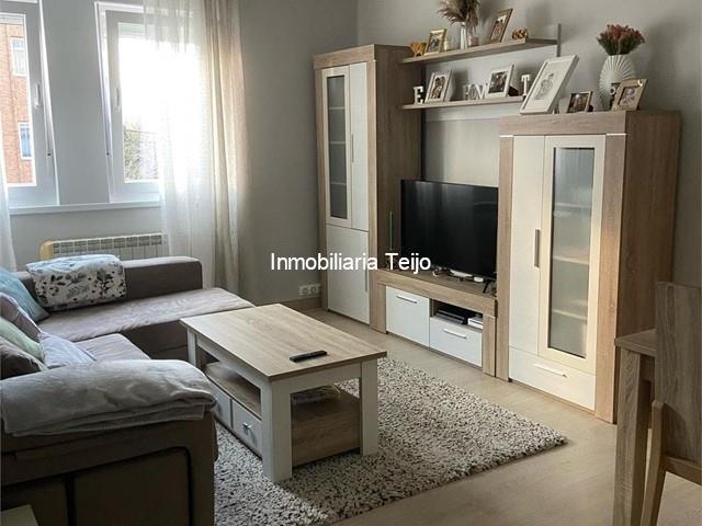 SE VENDE PISO REFORMADO Y AMUEBLADO EN LA PUERTA DE NEIRA (CATABOIS) - Ferrol