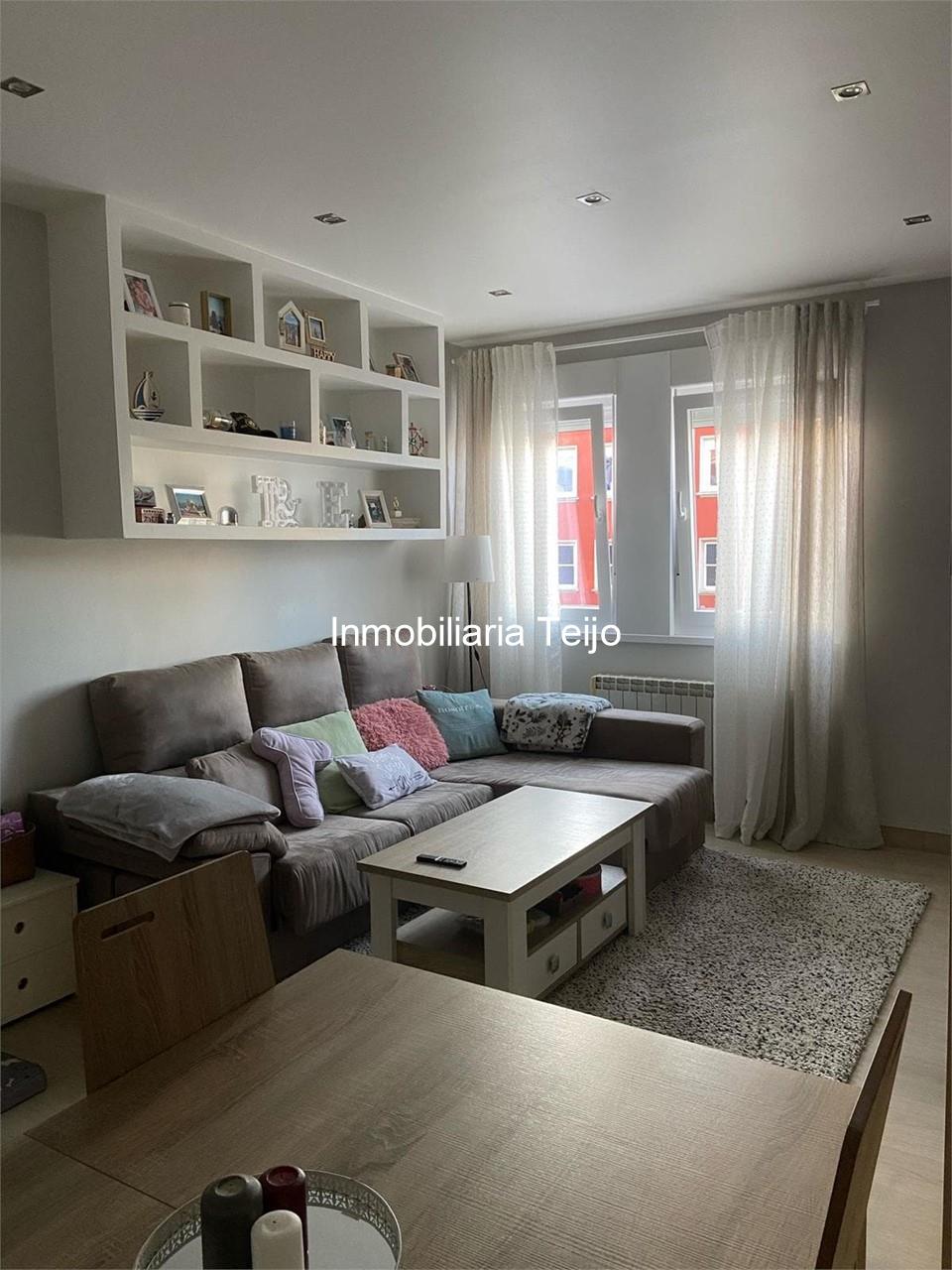 Foto 2 SE VENDE PISO REFORMADO Y AMUEBLADO EN LA PUERTA DE NEIRA (CATABOIS)