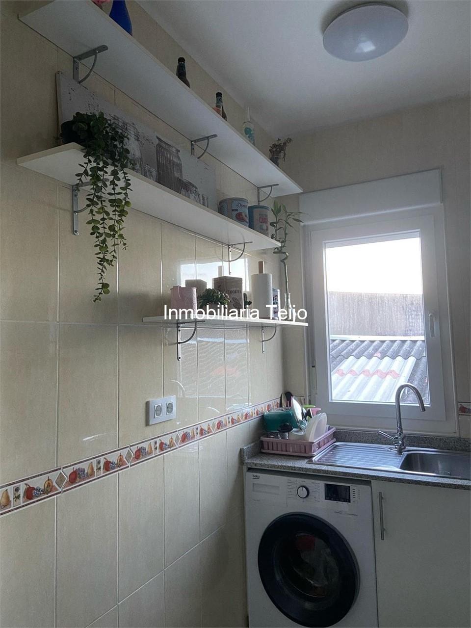 Foto 5 SE VENDE PISO REFORMADO Y AMUEBLADO EN LA PUERTA DE NEIRA (CATABOIS)