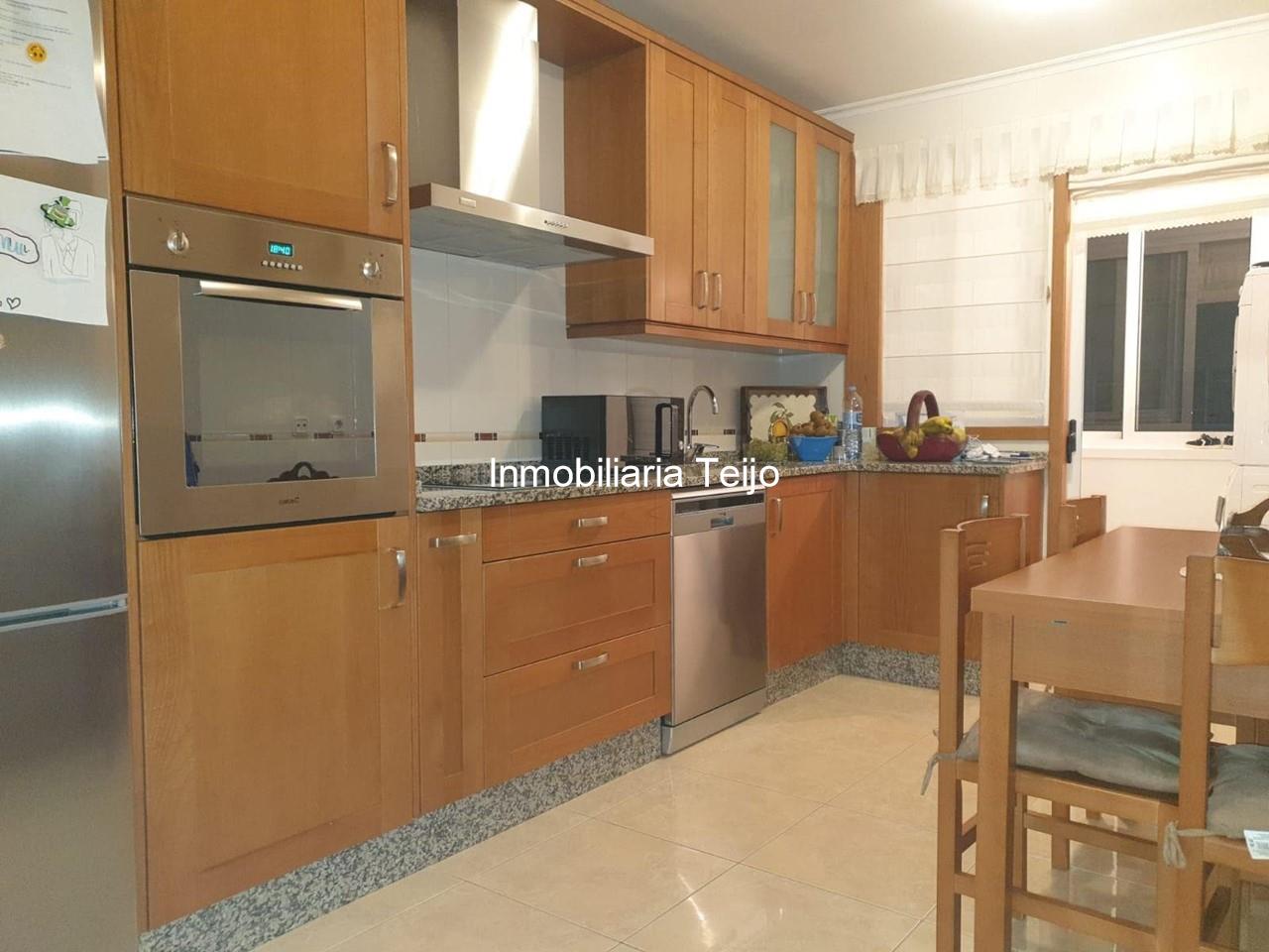 Foto 1 SE VENDE PISO SEMINUEVO EN SANTA CECILIA CON TRASTERO Y GARAJE