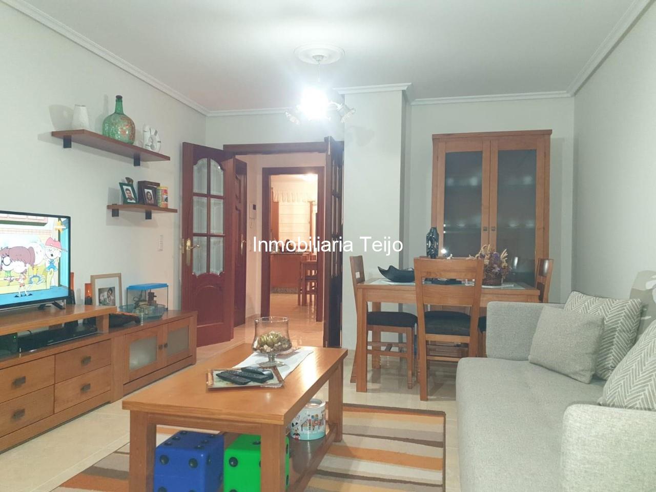 Foto 4 SE VENDE PISO SEMINUEVO EN SANTA CECILIA CON TRASTERO Y GARAJE