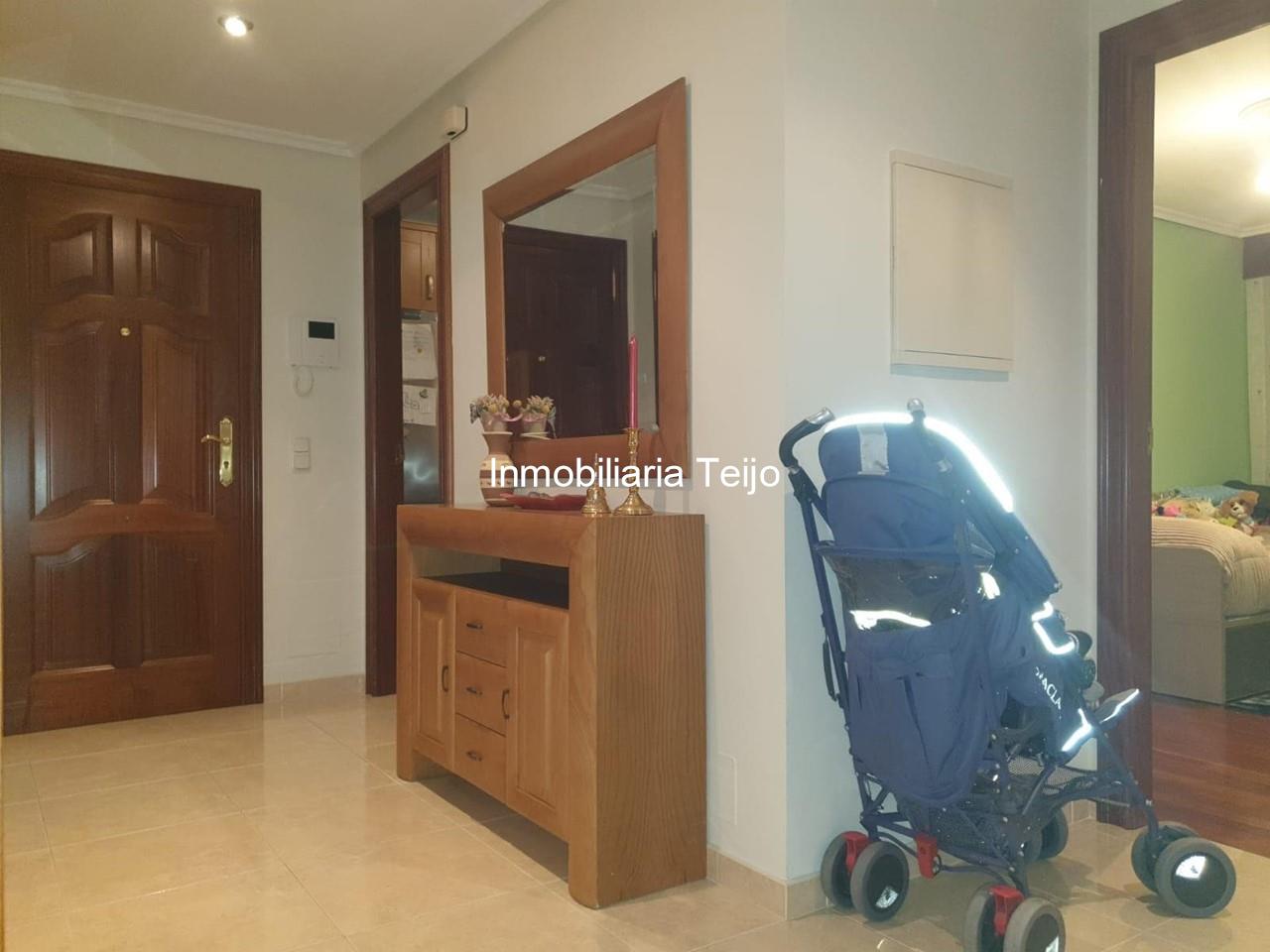 Foto 5 SE VENDE PISO SEMINUEVO EN SANTA CECILIA CON TRASTERO Y GARAJE