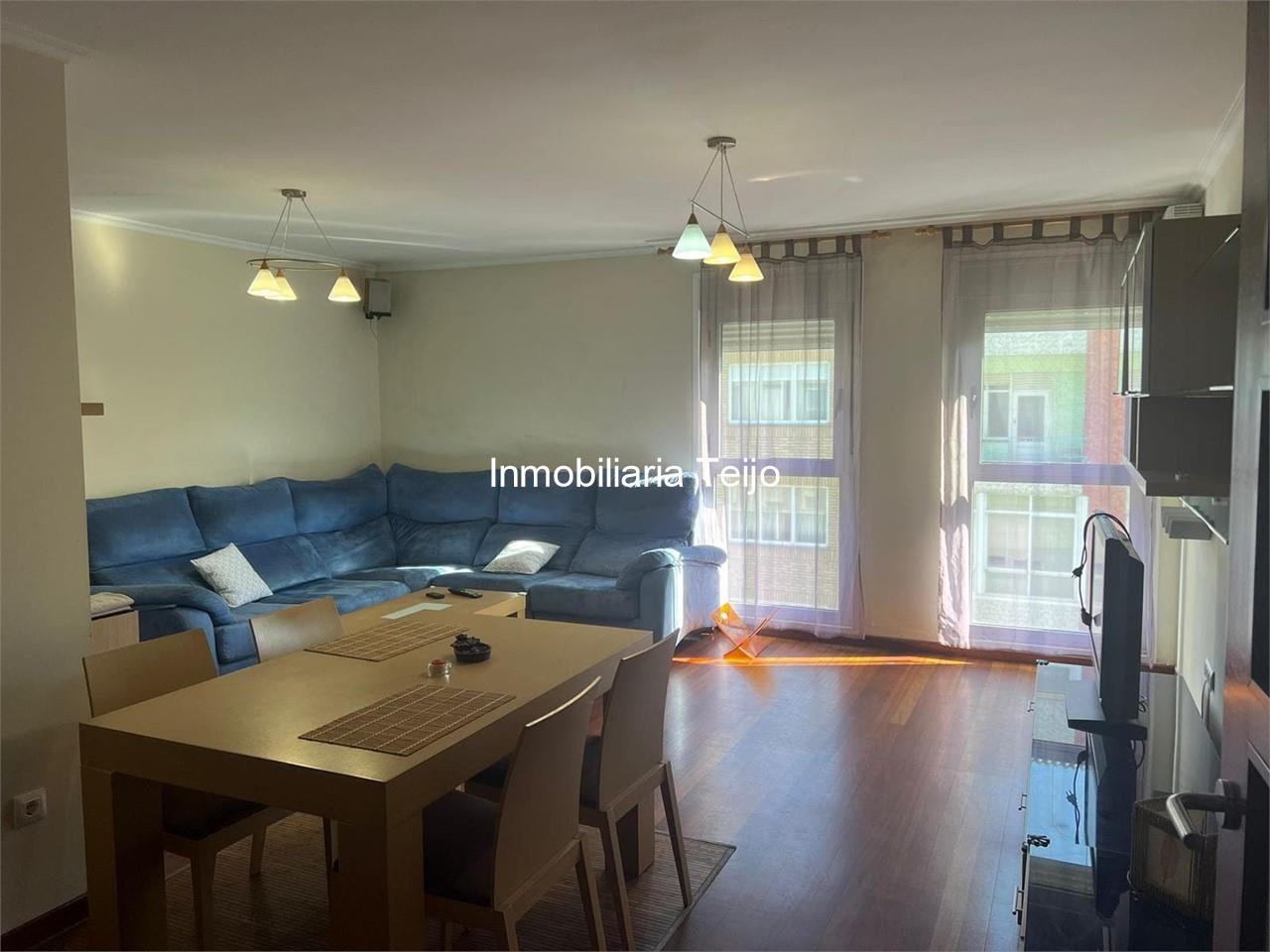 Foto 1 SE VENDE PISO SEMINUEVO EN SANTA CECILIA