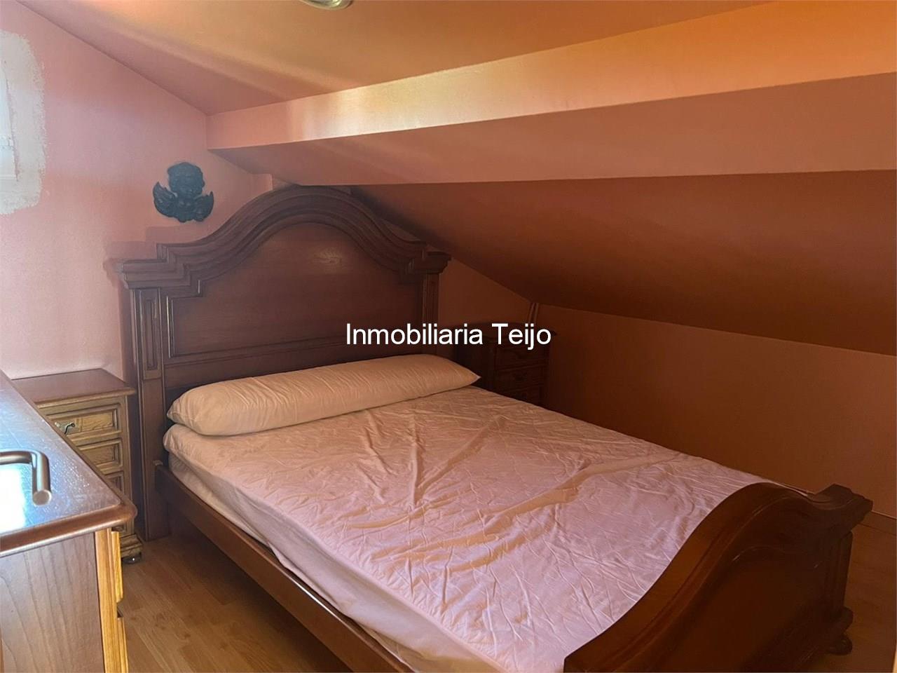 Foto 16 SE VENDE PRIMER PISO CON JARDIN Y BUHARDILLA EN CATABOIS