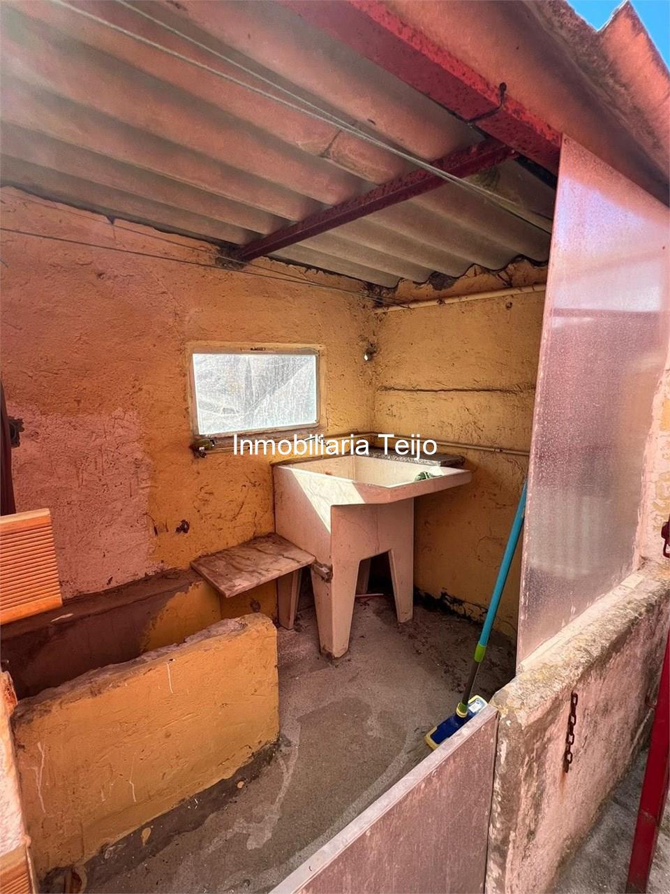 Foto 21 SE VENDE PRIMER PISO CON JARDIN Y BUHARDILLA EN CATABOIS