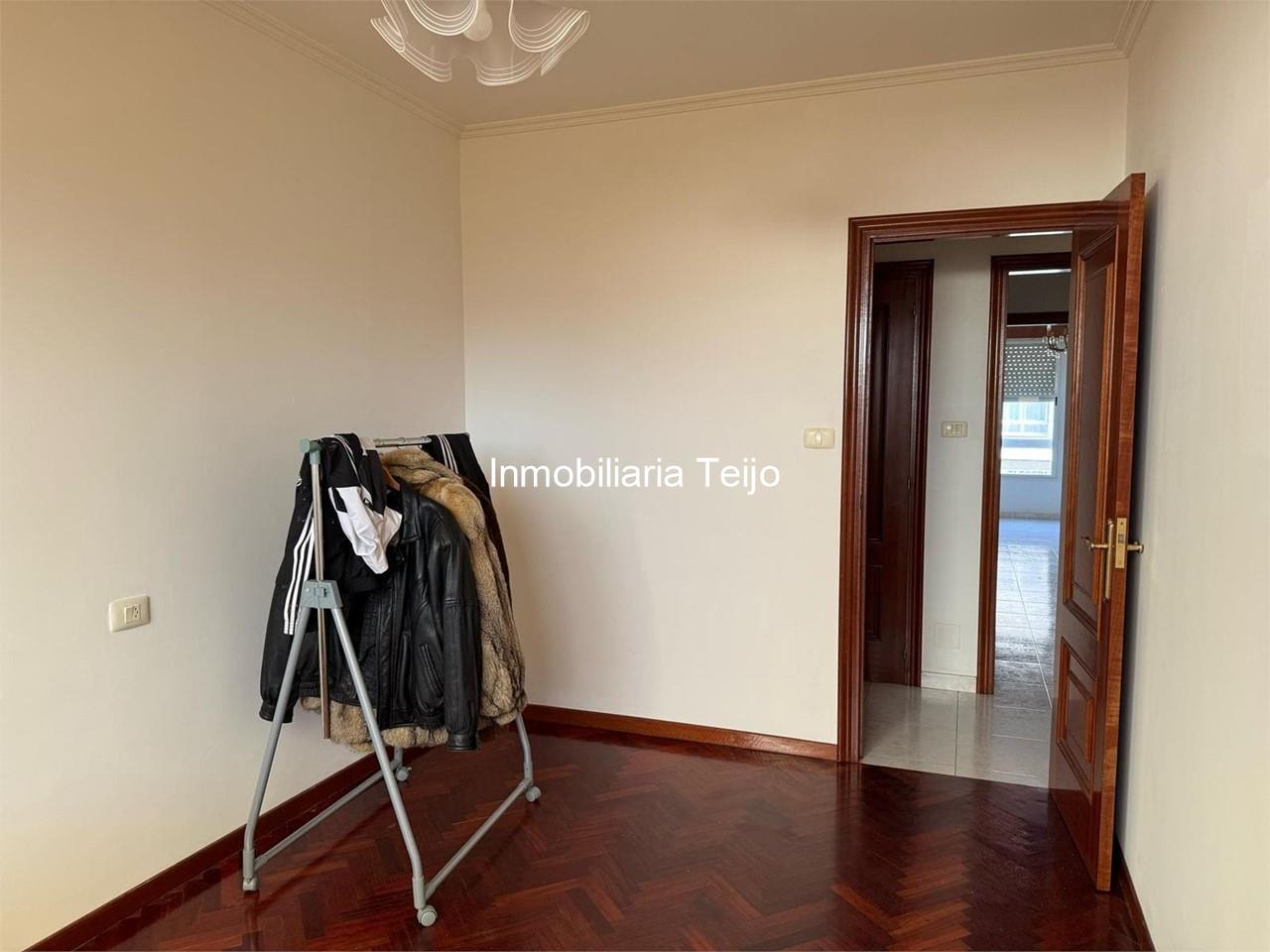 Foto 14 SE VENDE PRIMER PISO CON TERRAZA EN CATABOIS