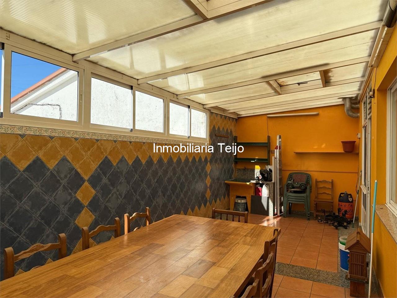Foto 2 SE VENDE PRIMER PISO CON TERRAZA EN CATABOIS