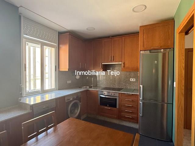 SE VENDE PRIMER PISO EN CANIDO LISTO PARA ENTRAR A VIVIR - Ferrol