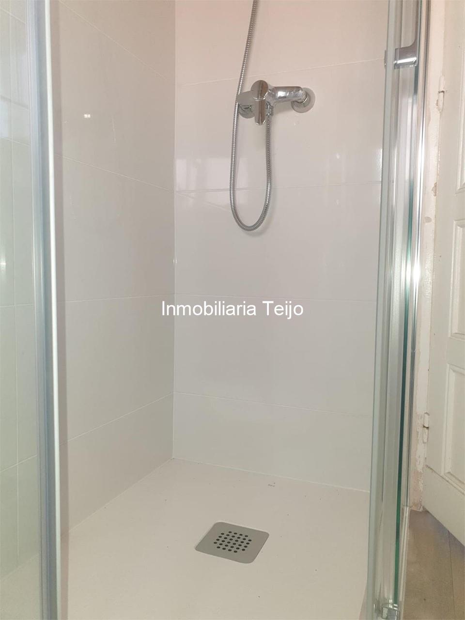 Foto 11 SE VENDE PRIMER PISO EN CATABOIS CON VENTANAL CLIMALIT RECIEN INSTALADO