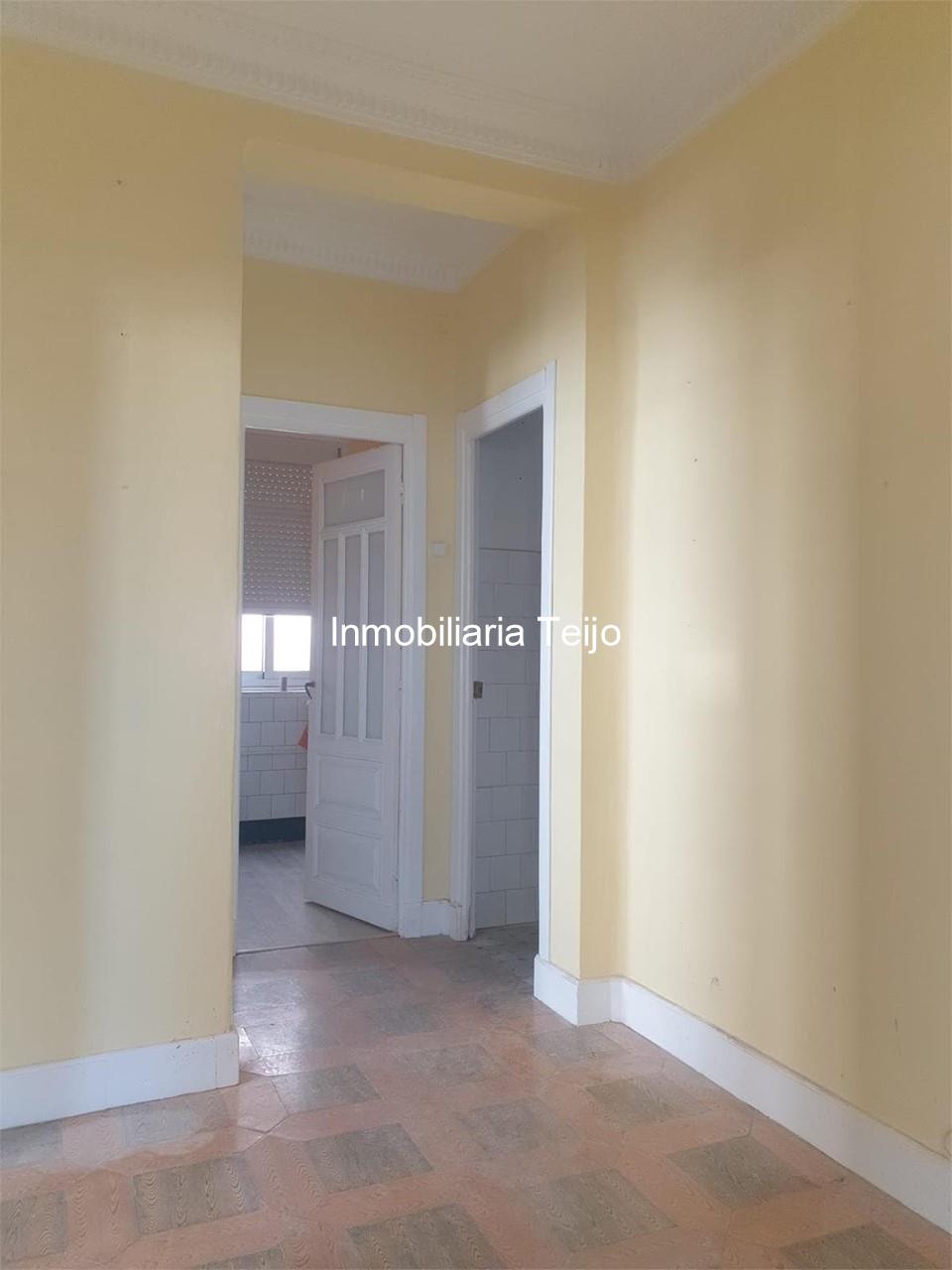 Foto 16 SE VENDE PRIMER PISO EN CATABOIS CON VENTANAL CLIMALIT RECIEN INSTALADO