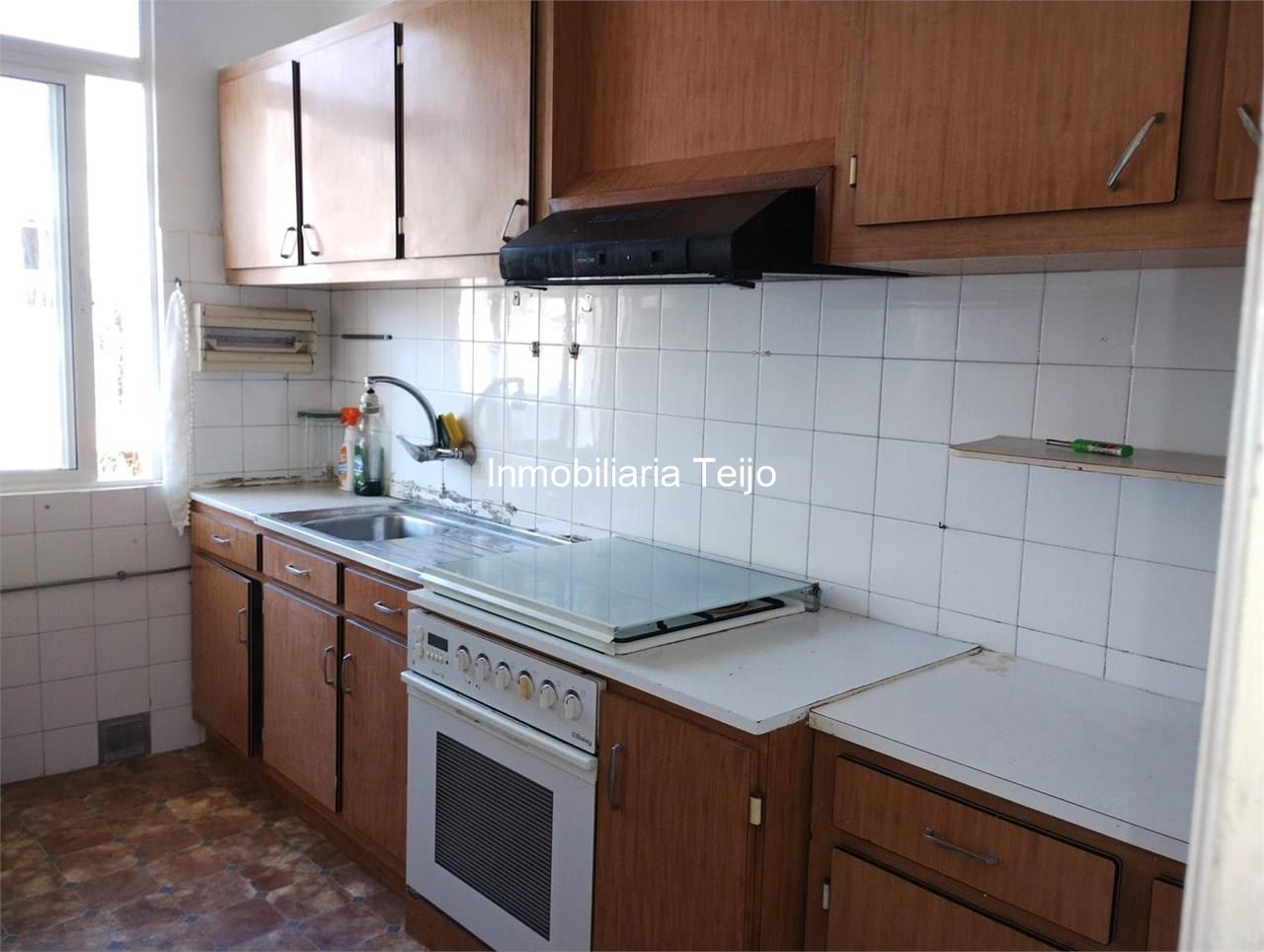 Foto 1 SE VENDE PRIMER PISO EN CATABOIS