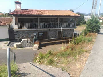 SE VENDE RESTAURANTE EN NARÓN