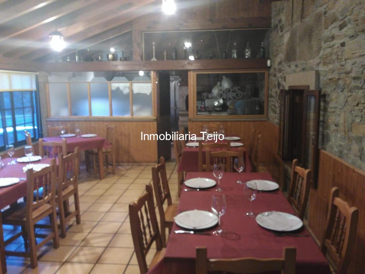 Foto 4 SE VENDE RESTAURANTE EN NARÓN