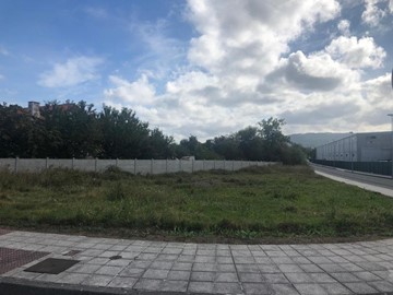 SE VENDE TERRENO EDIFICABLE EN A GANDARA - Narón