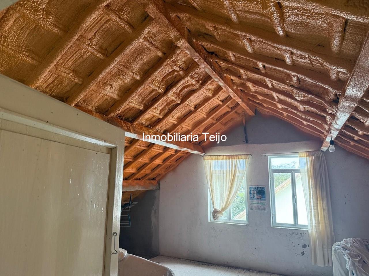 Foto 18 SE VENDEN DOS CASAS CON FINCA EN PEDROSO