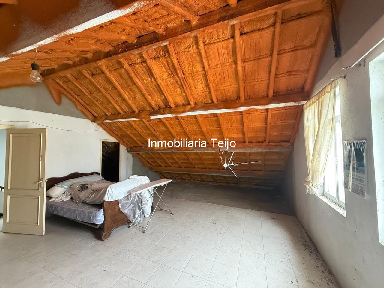 Foto 19 SE VENDEN DOS CASAS CON FINCA EN PEDROSO