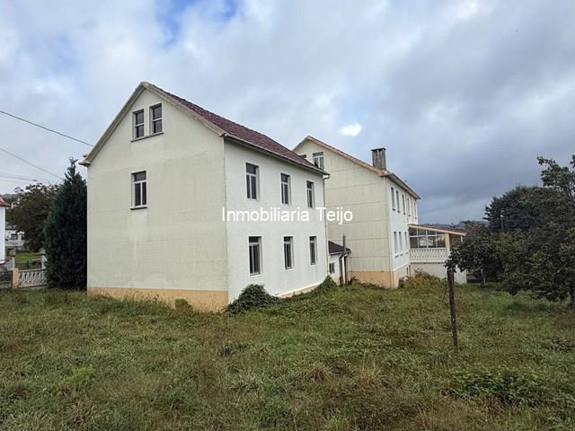SE VENDEN DOS CASAS CON FINCA EN PEDROSO - Narón