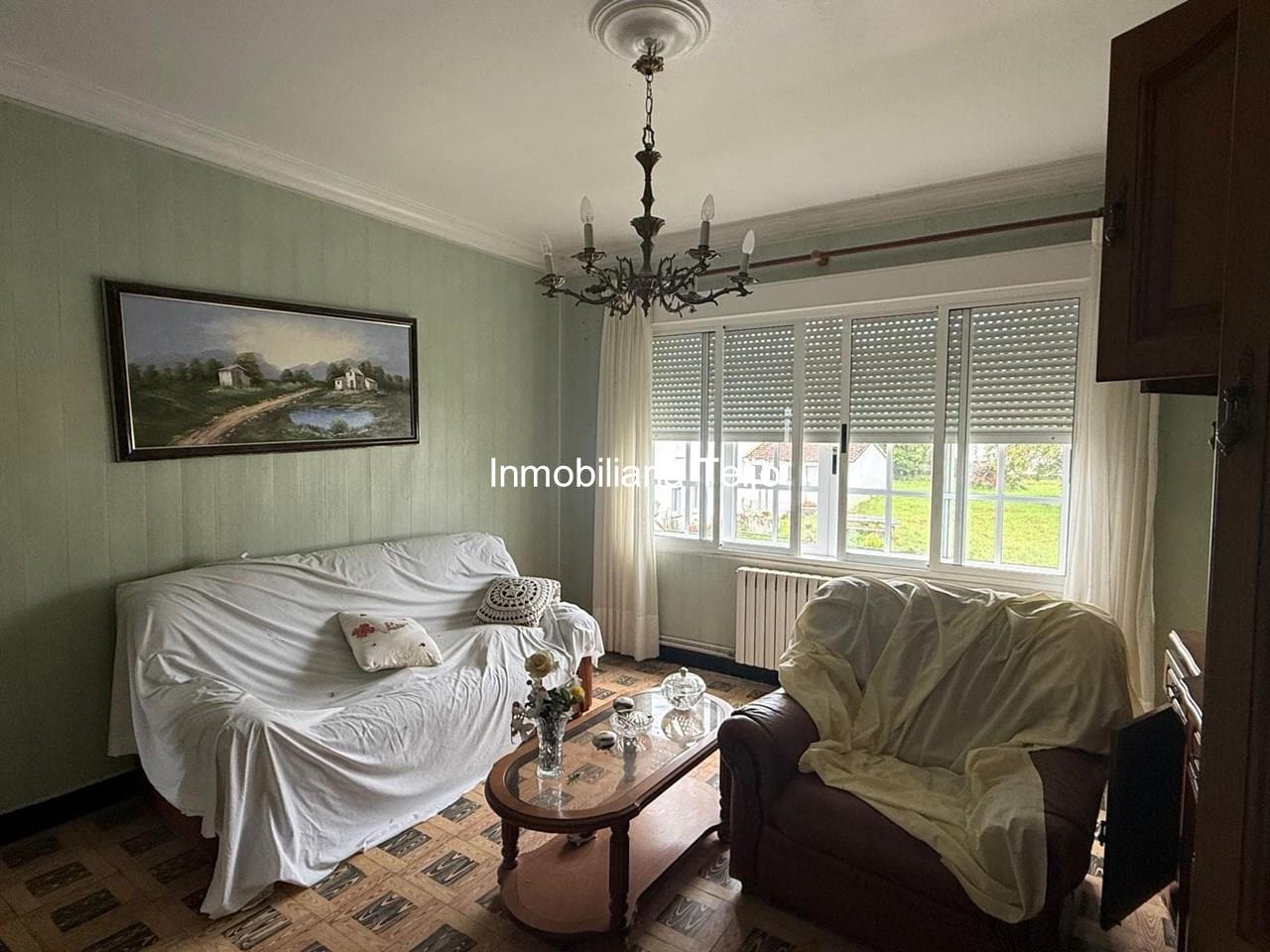 Foto 4 SE VENDEN DOS CASAS CON FINCA EN PEDROSO